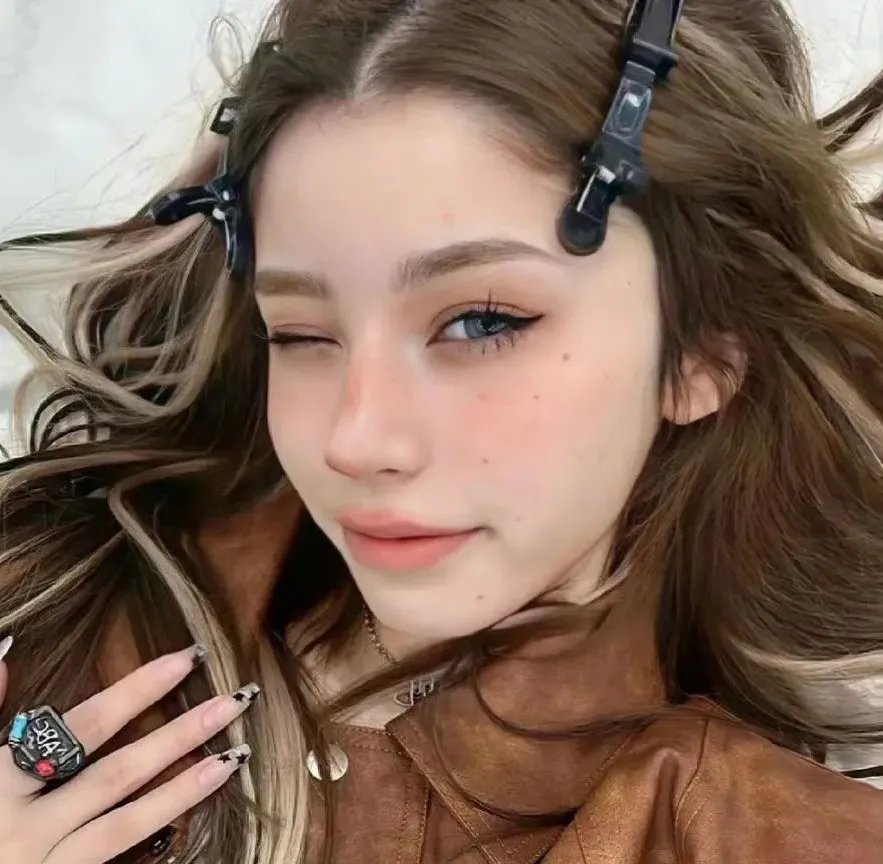 迷之血红